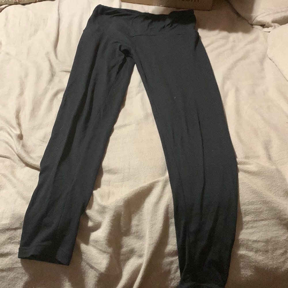 Black leggings